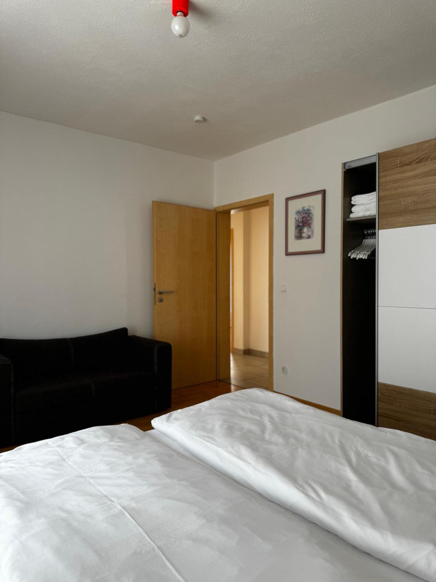 Apartment 7 Friedrichshafen Buitenkant foto